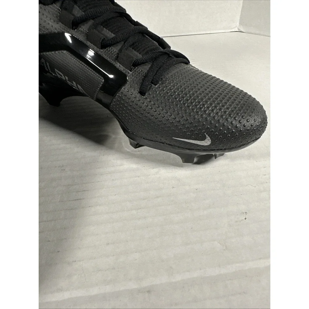 NEW Nike Alpha Elite 4 Menace‎ Cleats SZ 11.5